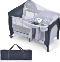 COSTWAY 4 In 1 Klappbares Reisebett & Babywiege & Wickeltisch & Laufstall Mit Schaukelfunktion, Inkl. Spieluhr, Spielbogen, Wickelauflage, Matratze, Windel Organizer Und Tragetasche (Grau)