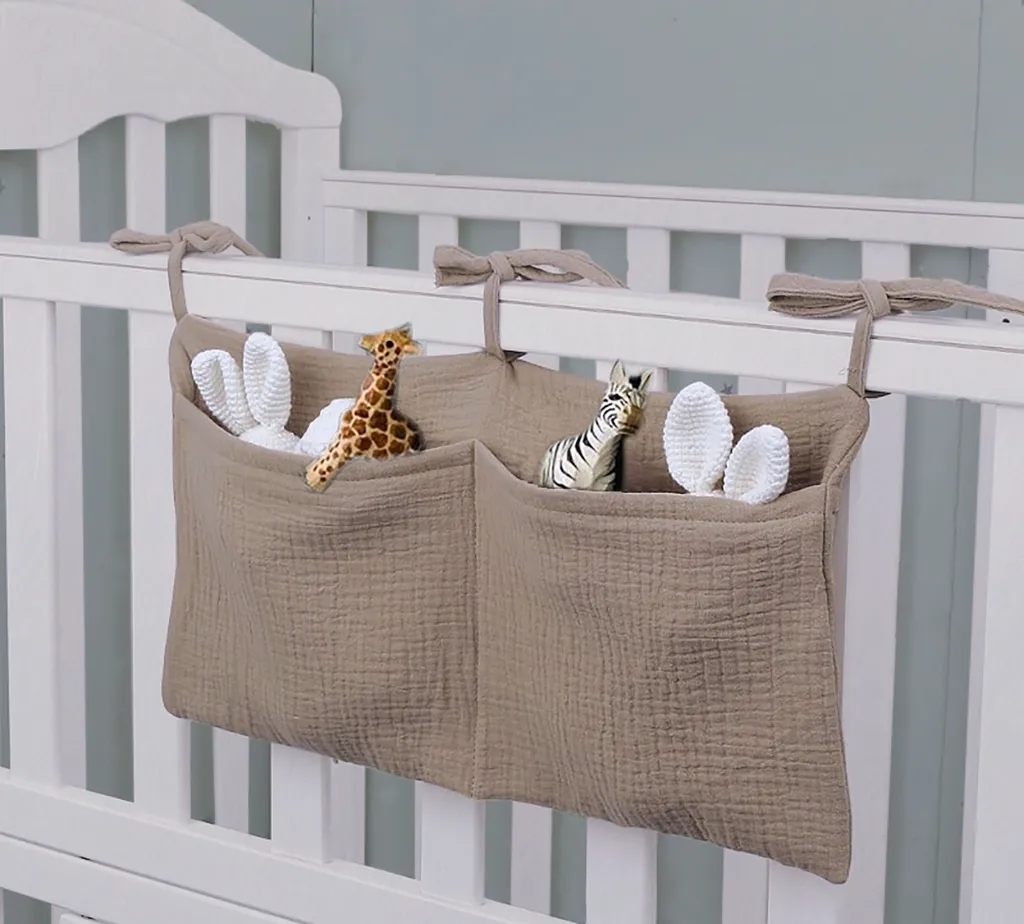 Babybett Organizer Tasche Aufbewahrung Aus Musselin Farbe Taupe 1 Babybett Organizer Tasche Aufbewahrung Aus Musselin Farbe Taupe