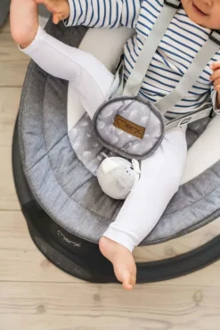 Babywippe Baby Schaukelstuhl Mit 5 Schwingungsamplituden Musik Timing Und Bluetoothfunktion Momi LAMI 22 Babywippe Baby Schaukelstuhl Mit 5 Schwingungsamplituden Musik Timing Und Bluetoothfunktion Momi LAMI -Babyfreude Deutschland Verkaufs-Shop 9f4501b29d147fa78baa73d26d63bfa3