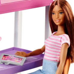 MATTEL Barbie Deluxe-Set Möbel Hochbett/Tisch Und Puppe 33 MATTEL Barbie Deluxe-Set Möbel Hochbett/Tisch Und Puppe -Babyfreude Deutschland Verkaufs-Shop d6e6b4191780d4285bc018f93639504f