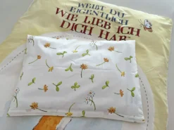 Herding Weißt Du Eigentlich, Wie Lieb Ich Dich Hab...? Baby Bettwäsche 40x60cm + 100x135cm, Baumwolle Mit Reißverschluss 11 Herding Weißt Du Eigentlich, Wie Lieb Ich Dich Hab...? Baby Bettwäsche 40x60cm + 100x135cm, Baumwolle Mit Reißverschluss -Babyfreude Deutschland Verkaufs-Shop d76e23c55e3164537bd22e1c3a8a139c