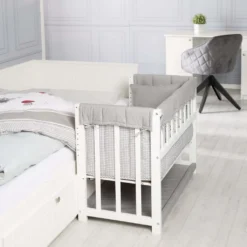 Roba Stubenbett 4 In 1, Beistellbett ‚Adam & Eule‘, Babybett, Wiege & Kinderbank, Weiß 15 Roba Stubenbett 4 In 1, Beistellbett ‚Adam & Eule‘, Babybett, Wiege & Kinderbank, Weiß -Babyfreude Deutschland Verkaufs-Shop ea8c98cc7c661e912f7f4f0264f7734f